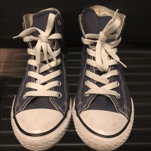 Size 3Y vintage navy blue converse